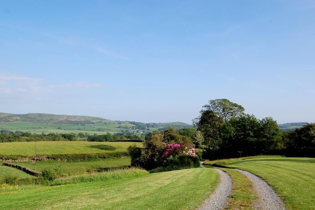 Cartmel Barn: Beckside Stables Villa Exterior photo